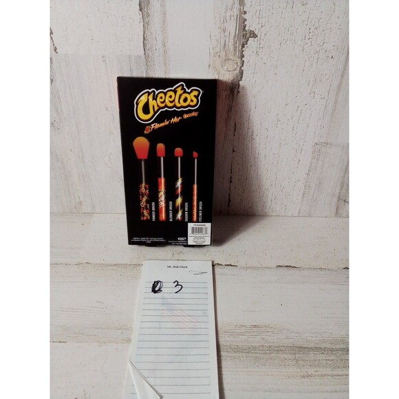 Cheetos Flaming Hot Crunchy Cosmetic Brush Set Contains Four Brushes Beauty - Picture 3 of 15